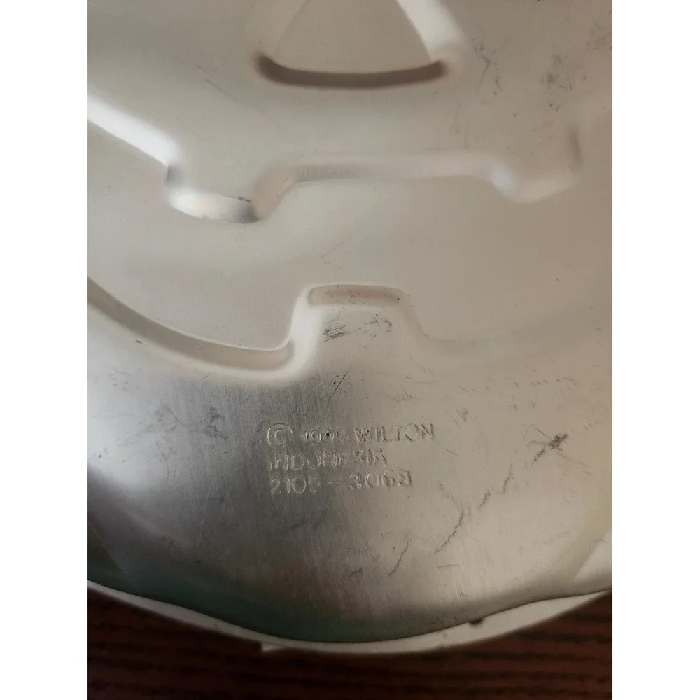 1995 Wilton Halloween Pumpkin Cake Pan 2105-3068‎